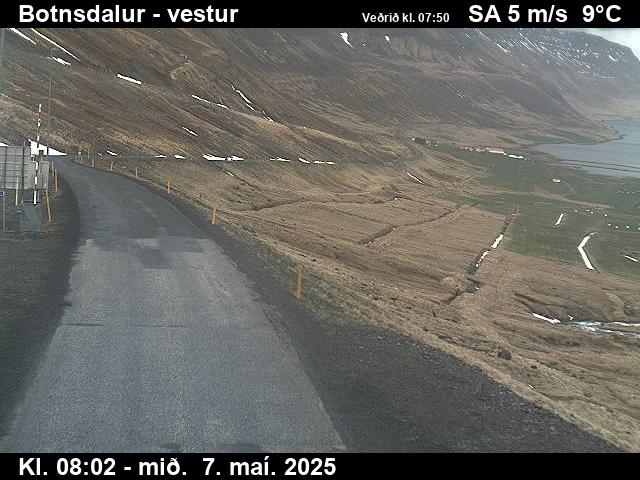 Click for full screen live camera. Breiðadals- og Botnsheiðargöng, Botnsdalur til vesturs