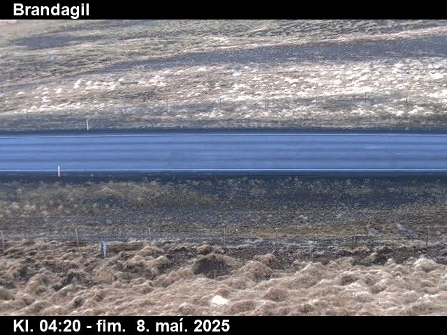 Click for full screen live camera. Brandagil niður á veg