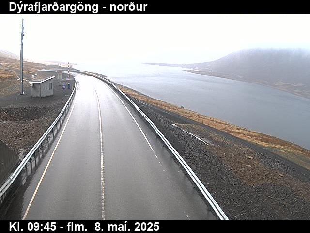 Click for full screen live camera. Dýrafjarðargöng séð út Dýrafjörð
