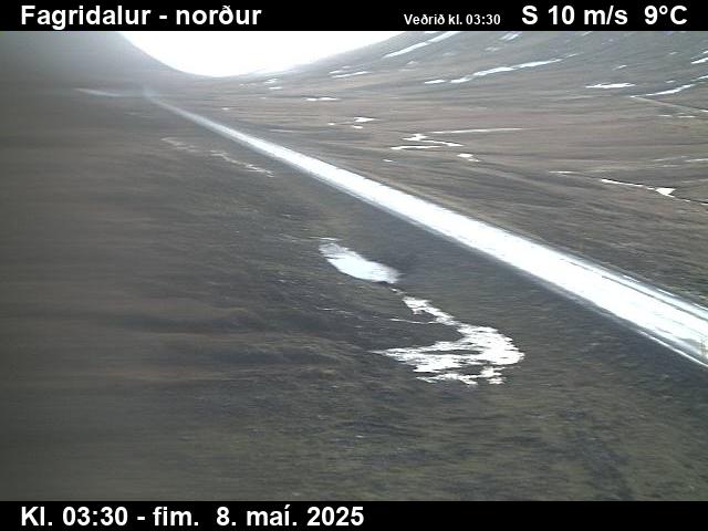 Click for full screen live camera. Fagridalur séð til norðurs