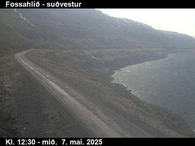 Click for full screen live camera. Fossahlíð séð í suðvestur