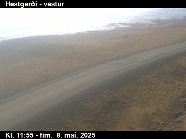 Click for full screen live camera. Hestgerði til vesturs