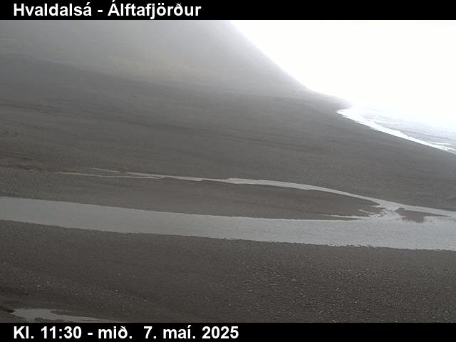 Click for full screen live camera. Hvaldalsá í átt að Álftafirði