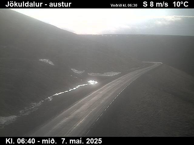 Click for full screen live camera. Jökuldalur til austurs