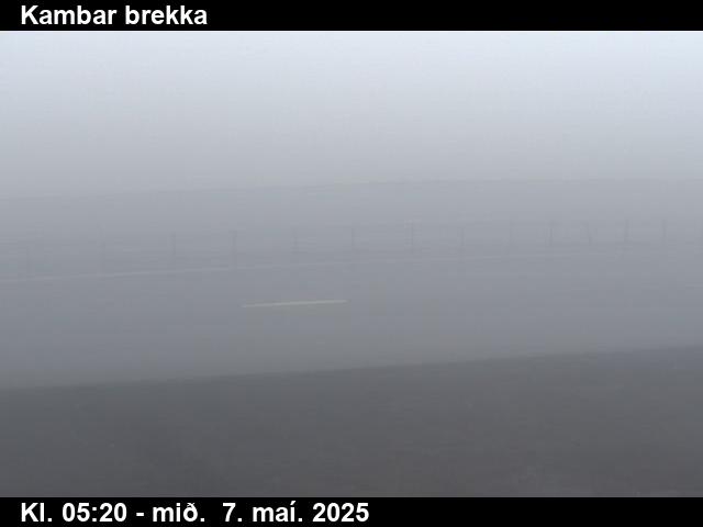 Click for full screen live camera. Kambar brekka séð niður á veg