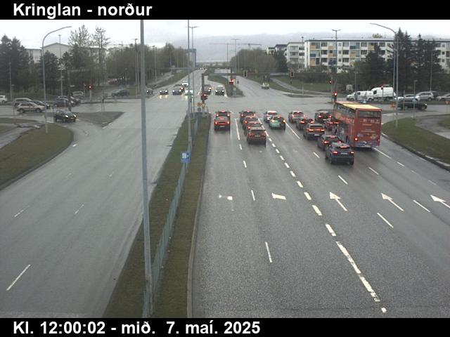 Click for full screen live camera. Kringlumýrarbraut norður