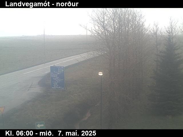 Click for full screen live camera. Landvegamót séð upp Landveg