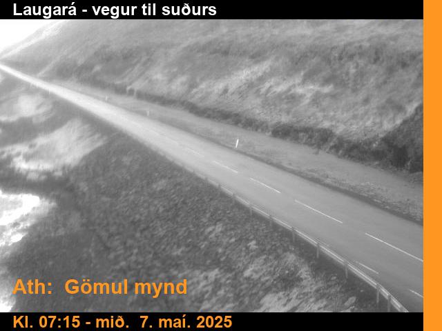 Click for full screen live camera. Laugará séð á veg inn Ísafjörð