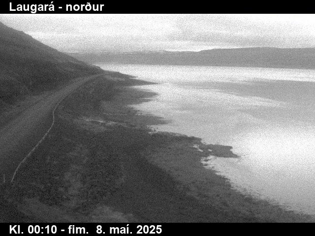 Click for full screen live camera. Laugará séð út Ísafjörð
