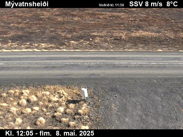 Click for full screen live camera. Mývatnsheiði niður á veg