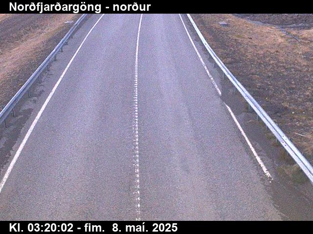 Click for full screen live camera. Norðfjarðargöng séð til Fannardals