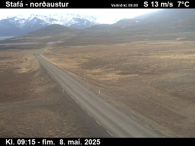 Click for full screen live camera. Stafá til norðausturs