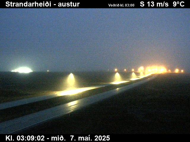 Click for full screen live camera. Strandarheiði séð til austurs