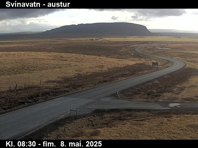 Click for full screen live camera. Svínavatn til austurs