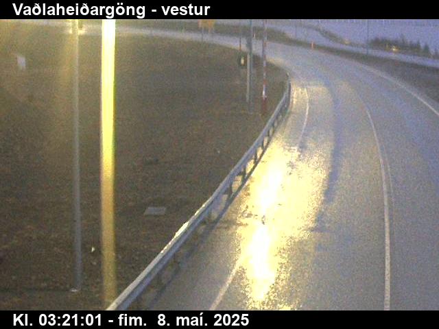 Click for full screen live camera. Vaðlaheiði vestur til Eyjafjarðar