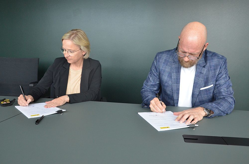 Skrifað undir samningu um byggingu brúa yfir Núpsvötn og Hverfisfljót