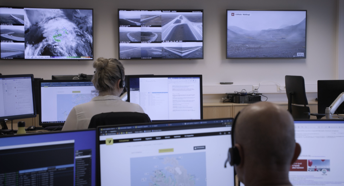 Umferðarþjónustan sér um að miðla upplýsingum til vegfarenda í sambandi við færð og veður á vegum.
