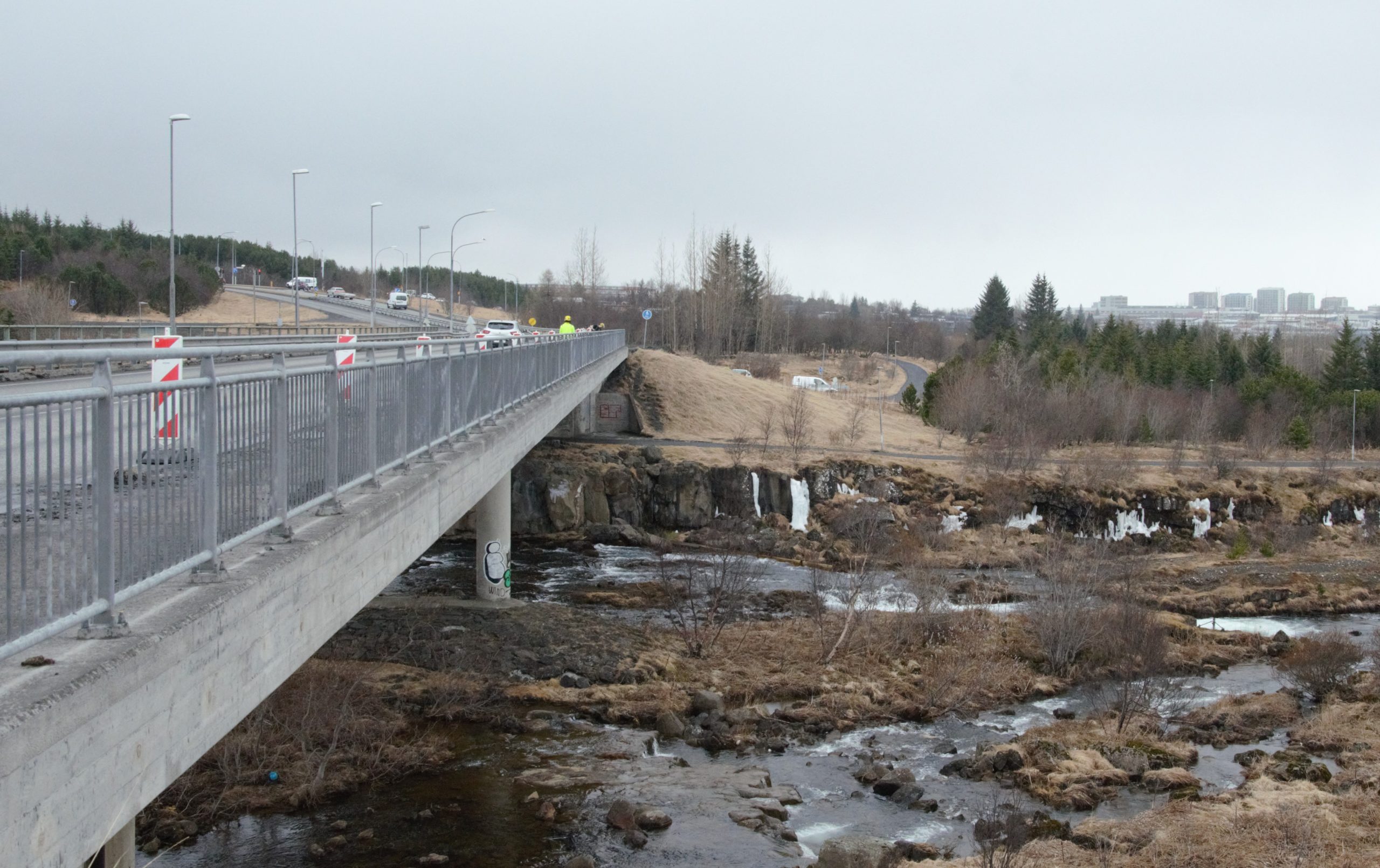 Brúin gengur í endurnýjun lífdaga.