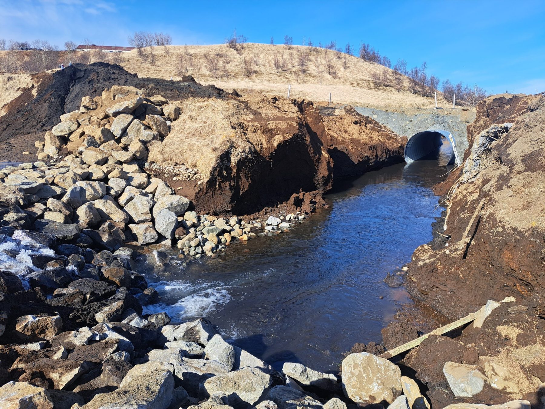 Ræsi við Heiðarlæk.