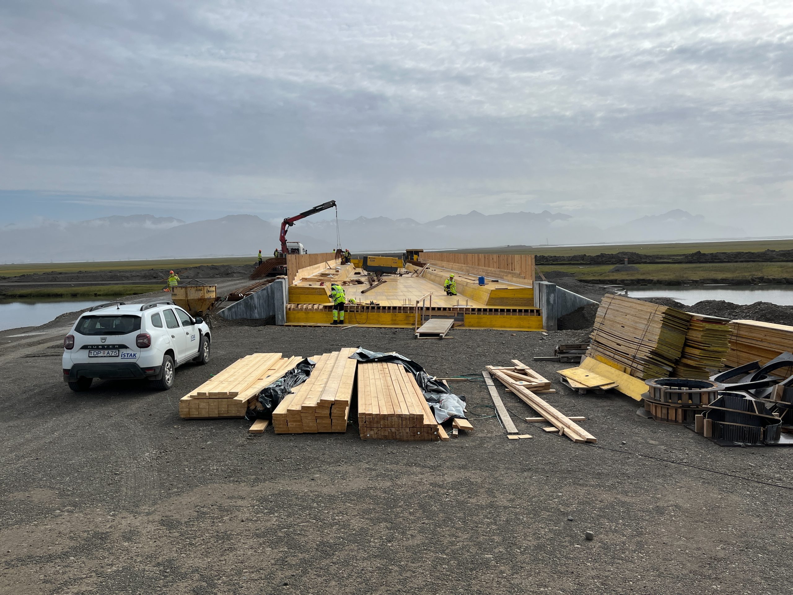 Framkvæmdir við Hornafjarðarbrú.