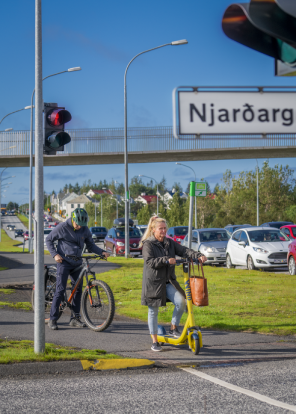 Gatnamót Hringbrautar og Njarðargötu er fjölfarin.
Mynd/Arctic Images – Ragnar Th.