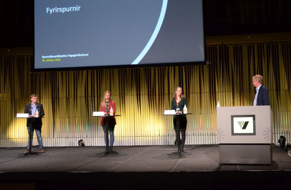 Fyrirspurnartími 3.
