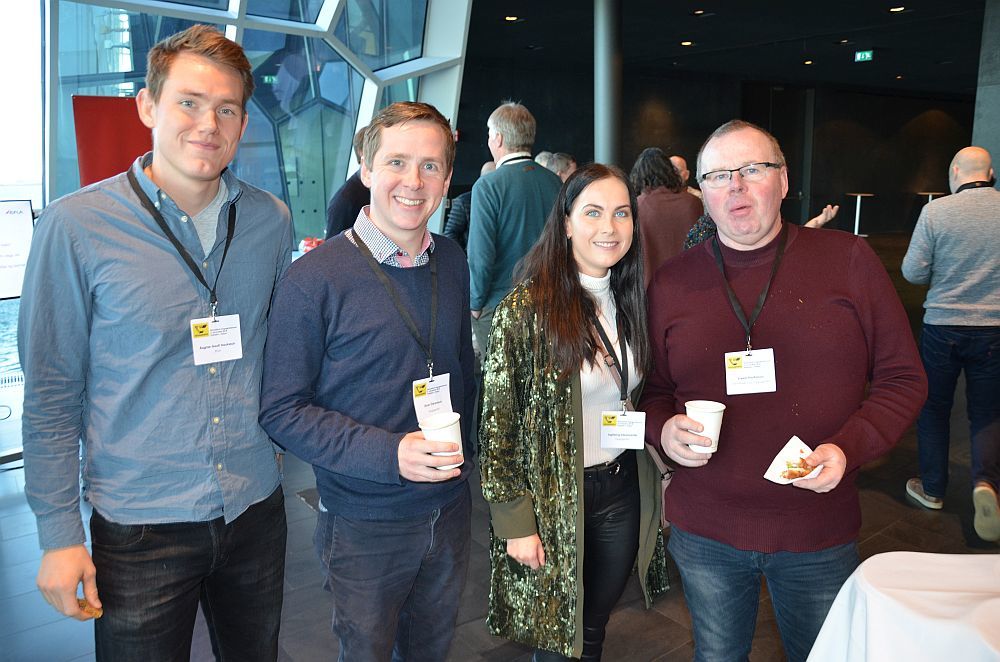 Gestir fengu tækifæri til þess að fá sér kaffi milli fyrirlestra.