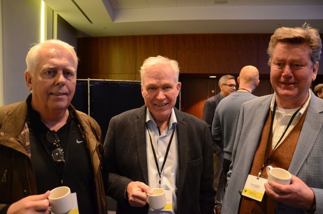 Gestir ráðstefnunnar fengu tækifæri til að endurnæra sig og spjalla í kaffihléum.
