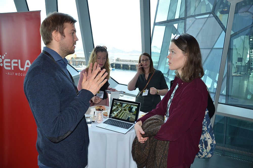 Gestir fengu tækifæri til þess að fá sér kaffi milli fyrirlestra.