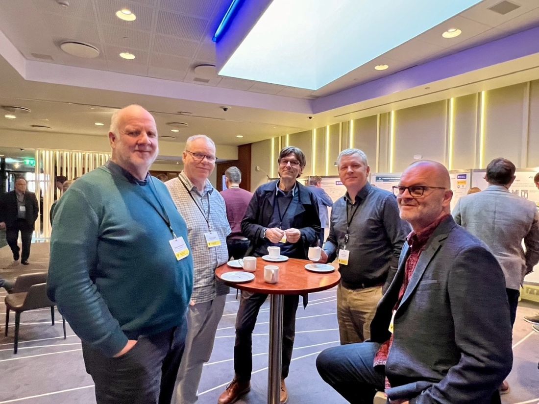 Gestir ráðstefnunnar fengu tækifæri til að endurnæra sig og spjalla í kaffihléum.
