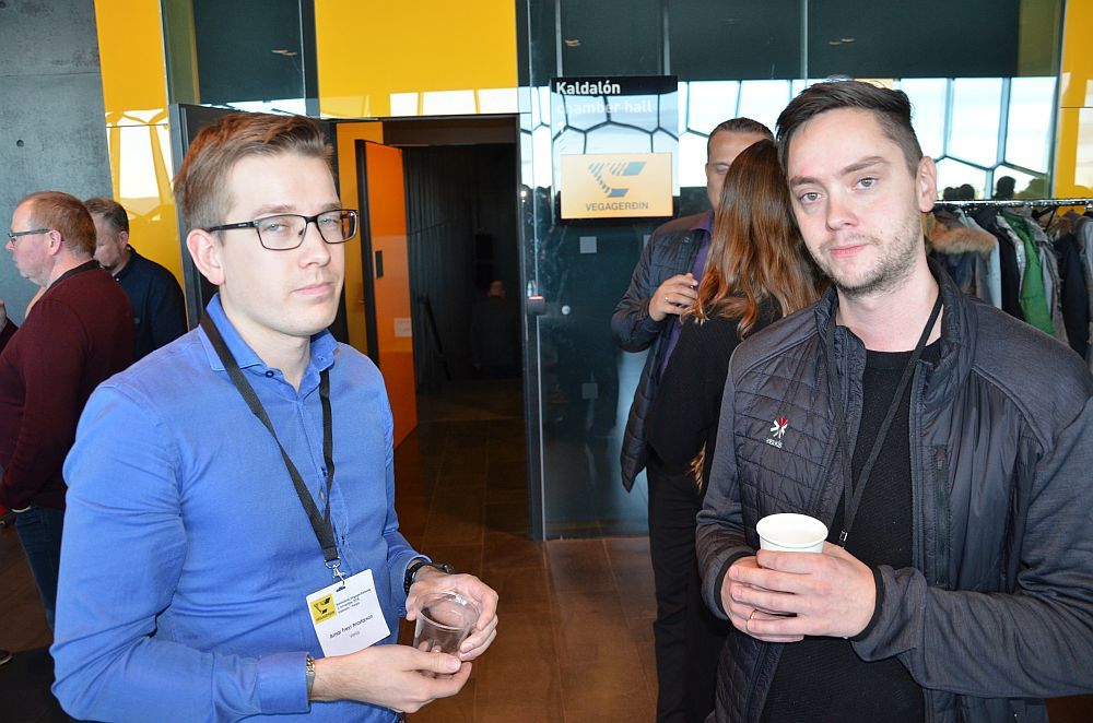 Gestir fengu tækifæri til þess að fá sér kaffi milli fyrirlestra.