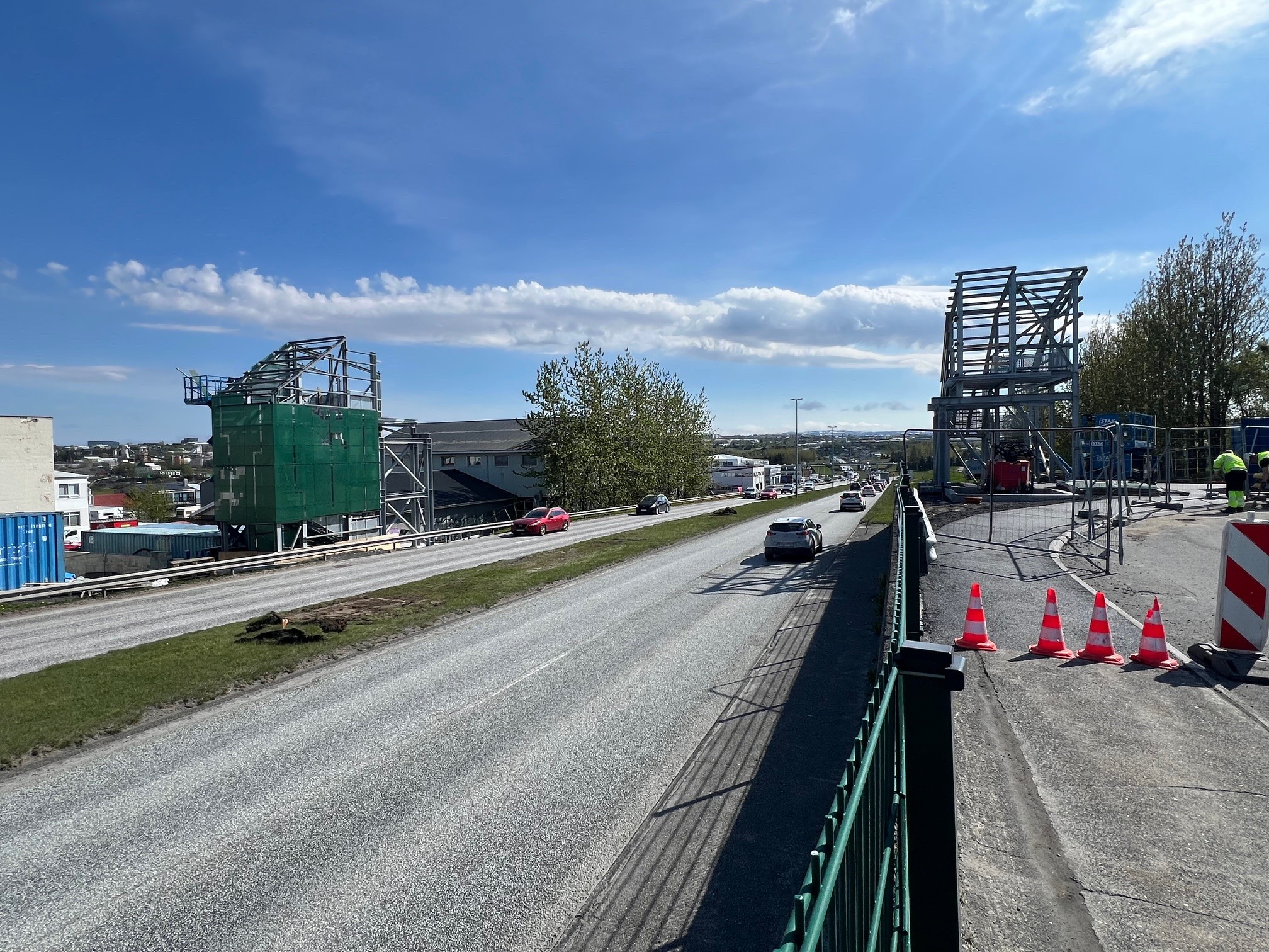 Sæbraut, horft í suður. 