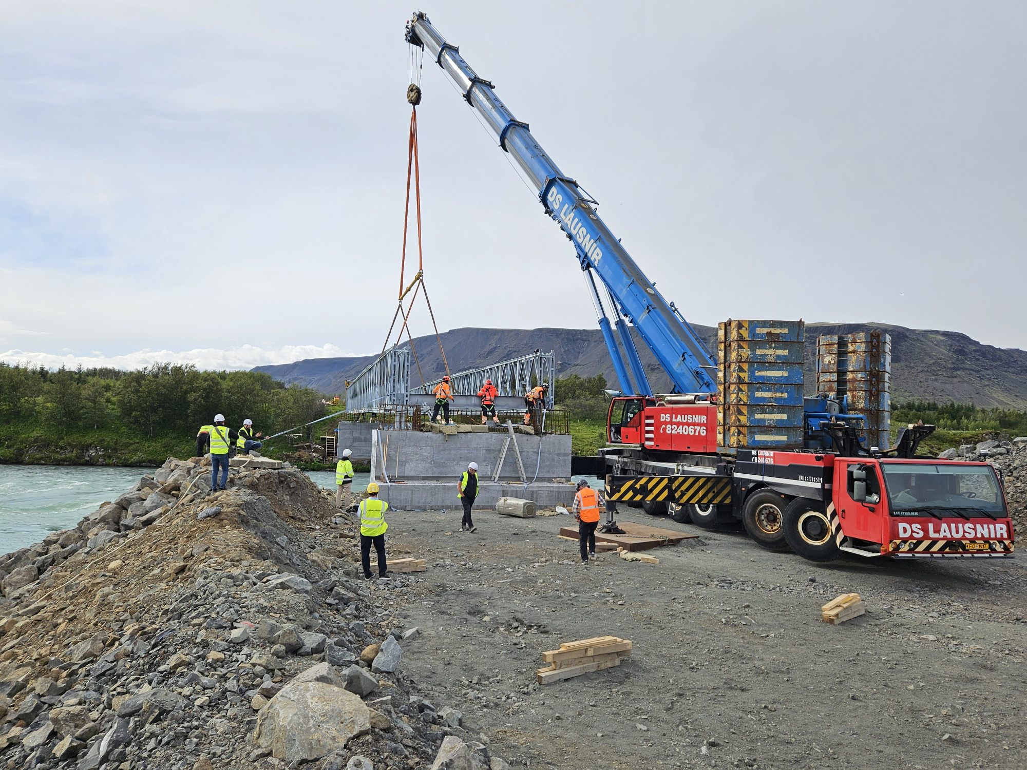 The country's largest crane vehicle was utilised for the bridge's raising.