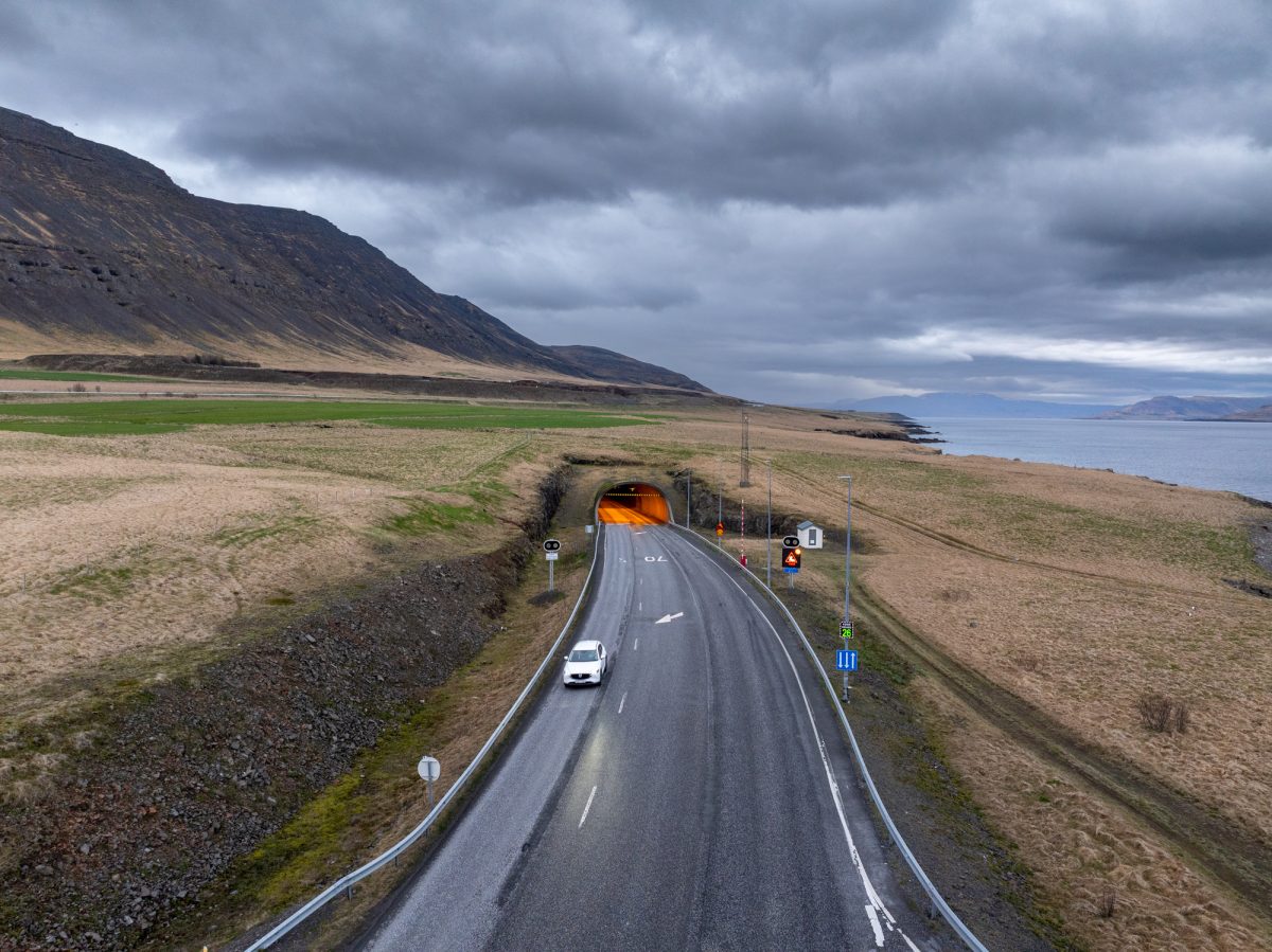 HHvalfjarðargöngum verður lokað vegna malbikunarframkvæmda aðfaranótt þriðjudags og miðvikudags.