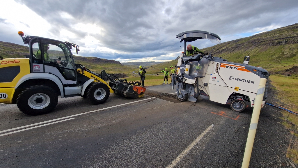 Viðhaldsframkvæmdir í Bröttubrekku - malbikun