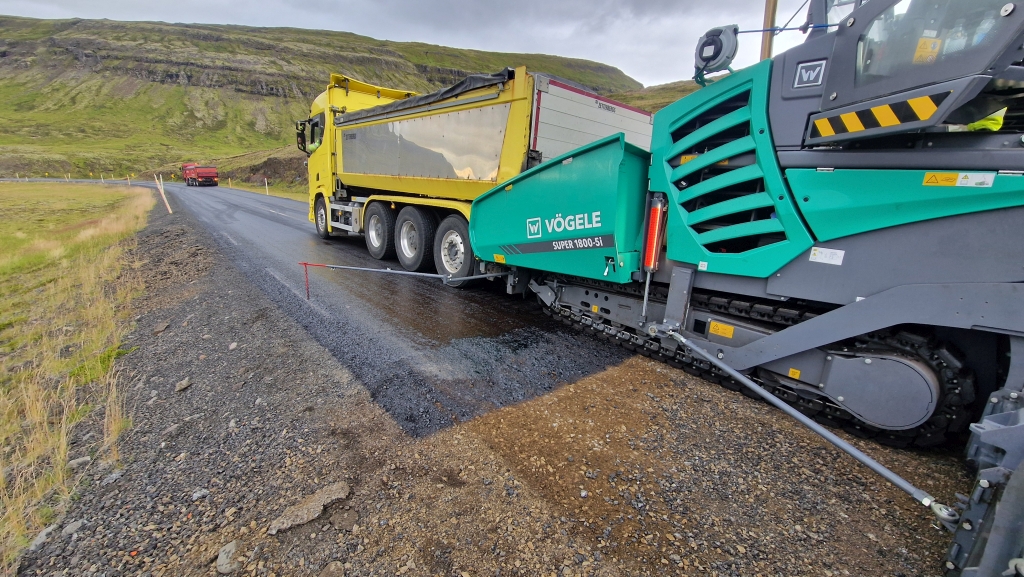 Viðhaldsframkvæmdir í Bröttubrekku - malbikun