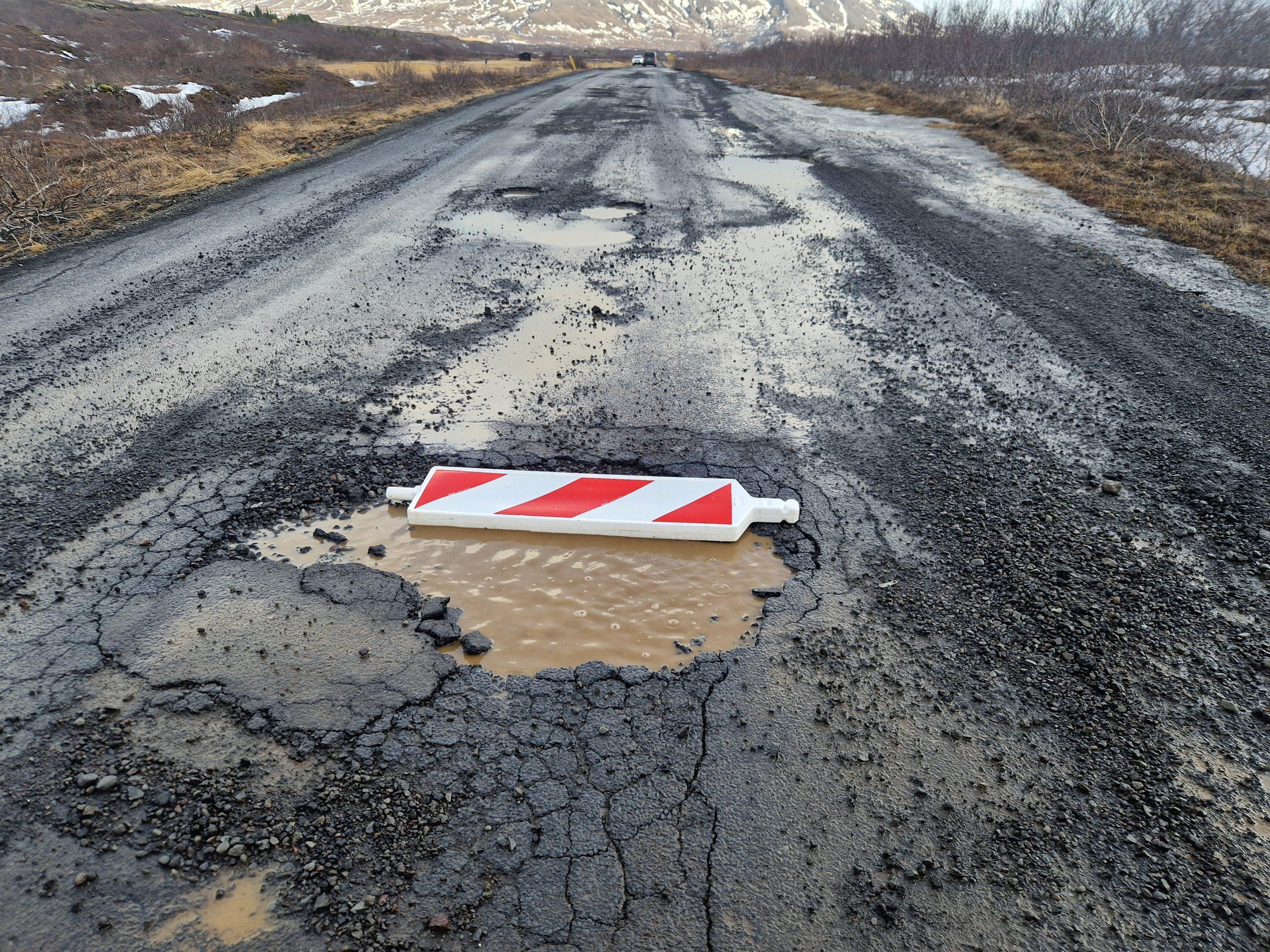  Umhleypingasamt veður hefur áhrif á holumyndun.