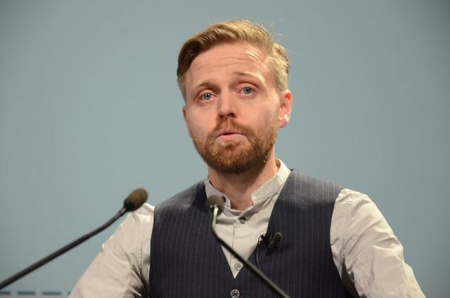 Páll Kolka umhverfissérfræðingur Vegagerðarinnar fjallaði um meðhöndlun efna við slitlagnir.