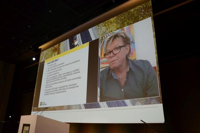 Maria Nordquist frá sænsku mótorhjólasamtökunum fjallaði um reynslu sína af sænskum vegum.