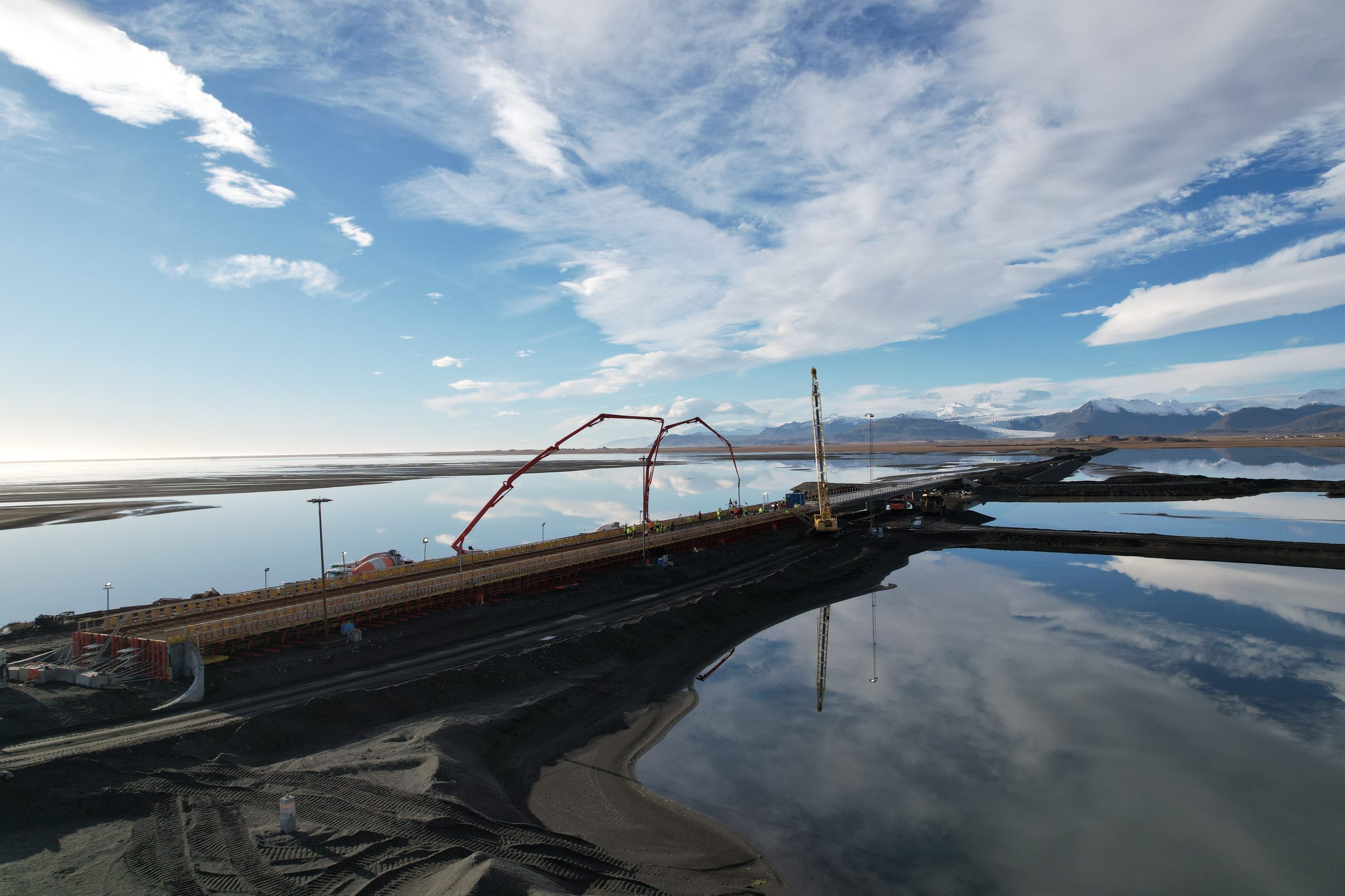 Frá framkvæmdum við Hornafjarðarfljót