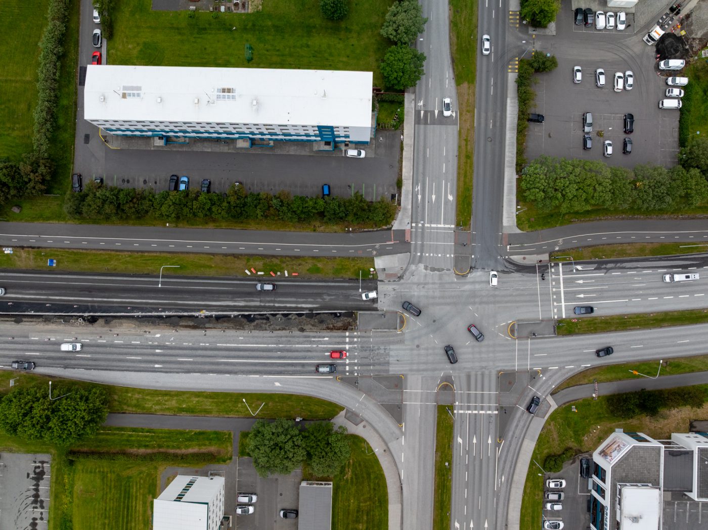 Gatnamót Kringlumýrarbrautar og Háaleitisbrautar.