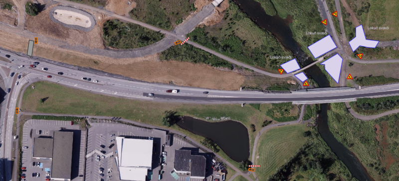 Loka verður stígum á meðan vinna við niðurrif stendur yfir.