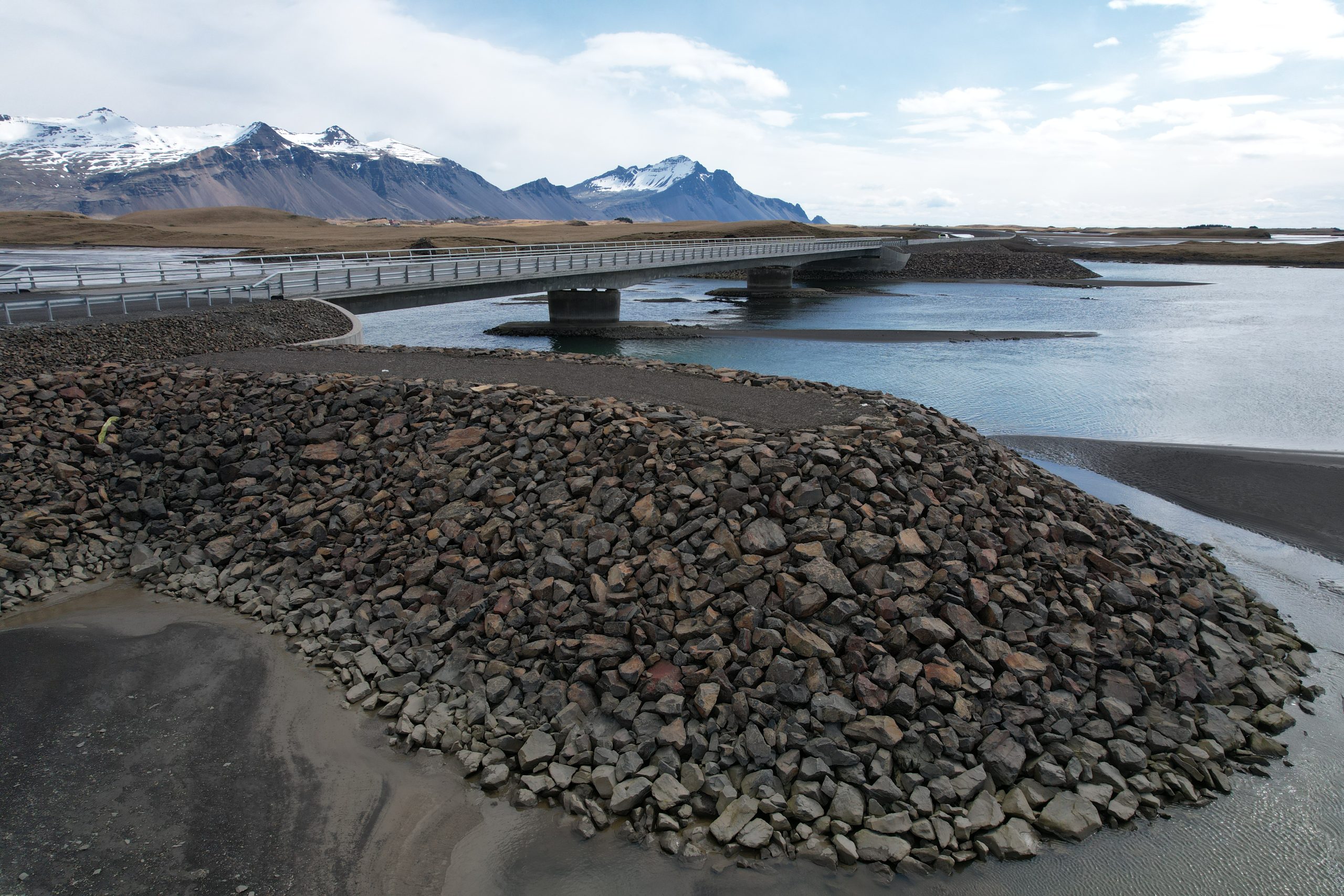 Ný brú yfir Hoffellsá er ein af þremur nýjum brúm á leiðinni.