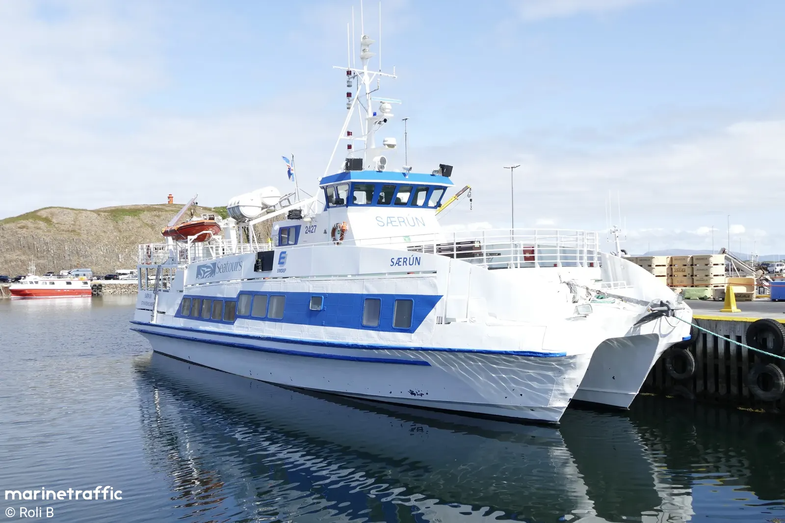 Særún siglir til Flateyjar í júní.