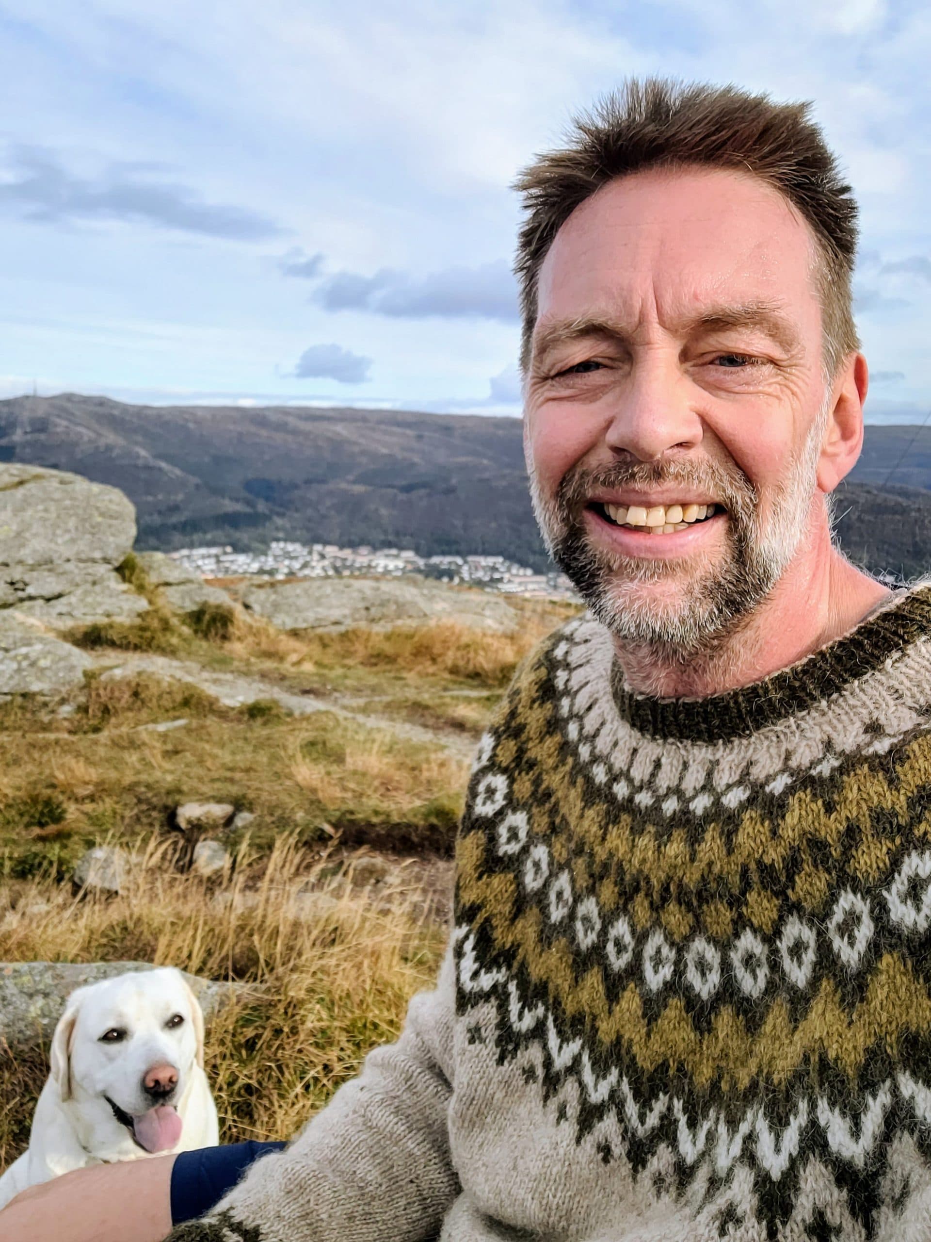 Loftur bjó um árabil í Noregi en fannst ekki mikið stökk að flytja aftur heim.
