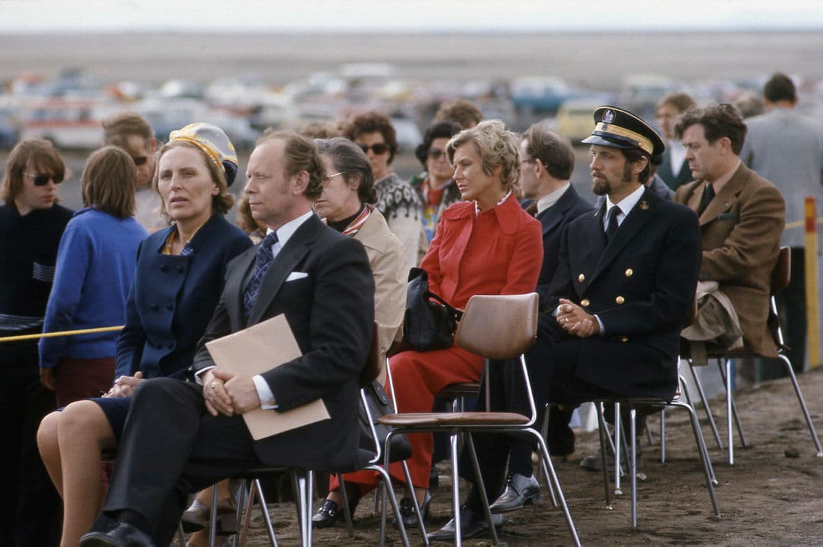 Heiðursgestur við vígslu nýrrar Skeiðarárbrúar og formlegrar opnunar Hringvegarins var herra Kristján Eldjárn, forseti lýðveldisins. Mynd: Ímynd