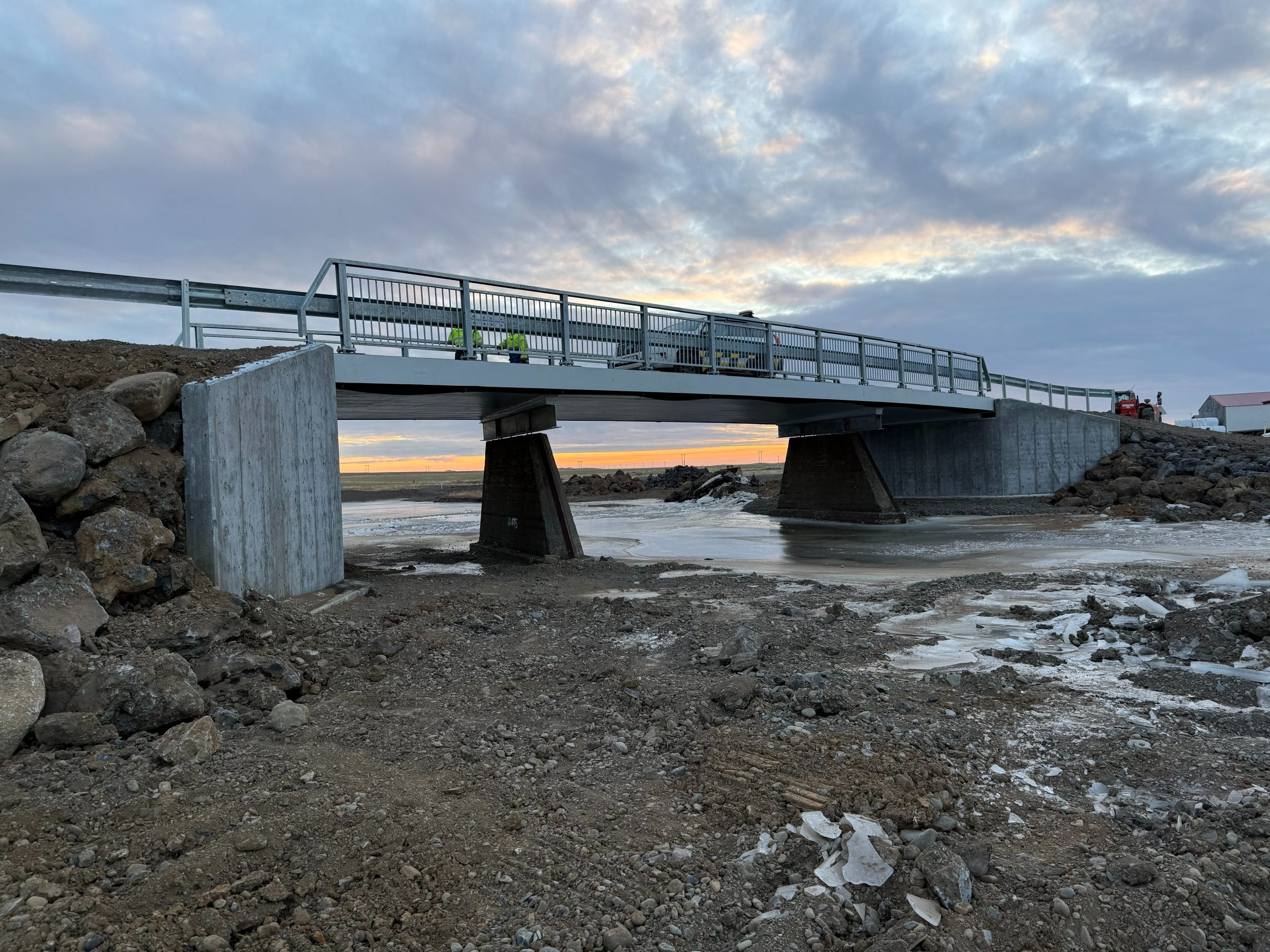 Nýja brúin yfir Kaldá.