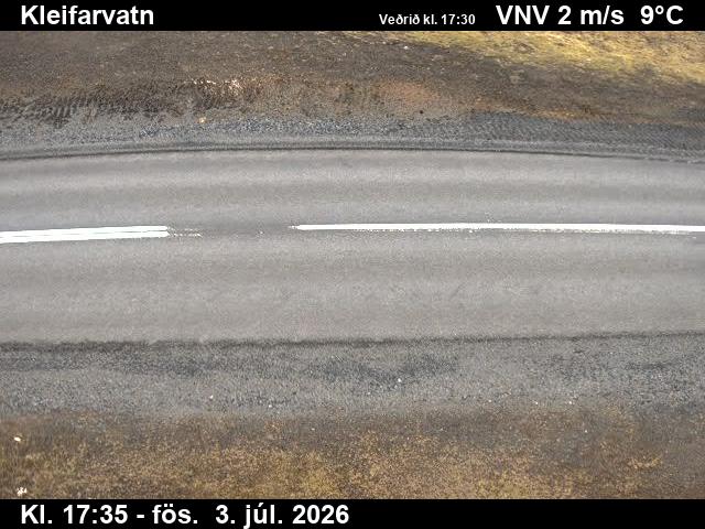 Kleifarvatn — Kleifarvatn séð niður á veg